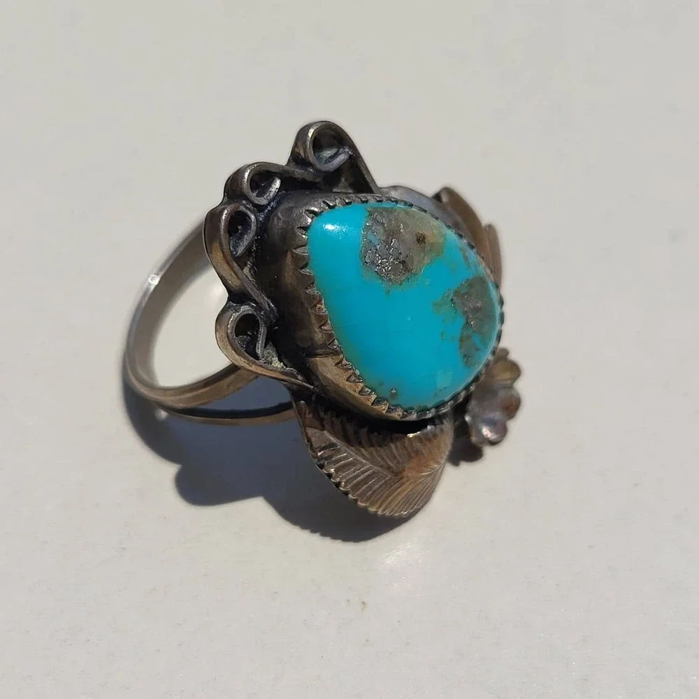 Vintage Genuine Turquoise Ring Size 7.75 Blue Leaf Flower Southwestern